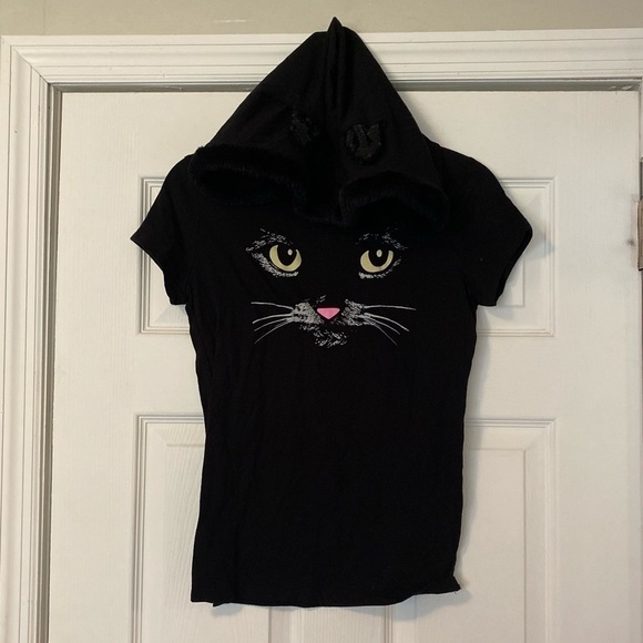 WOUND Up Black Shirt with Hood - Picture 1 of 6